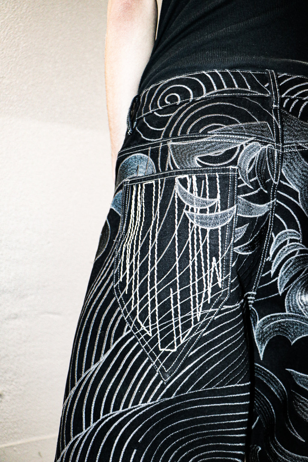 EMBROIDERY DENIM